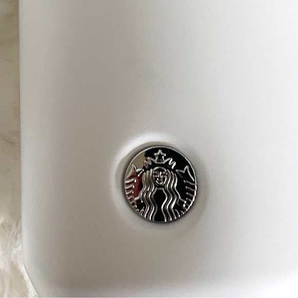 NWT Starbucks 2022 Holiday White & Gold Speckled SS Bottle Venti Tumbler 20oz - Picture 2 of 7